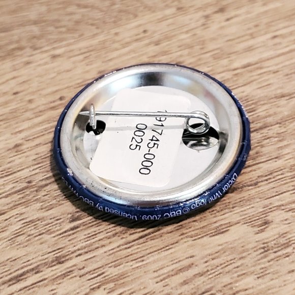 Doctor Who TV show pin - Picture 2 of 2